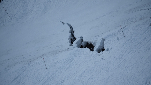 Glacier 3000: Le "Black Wall" se fend, la piste noire fermée